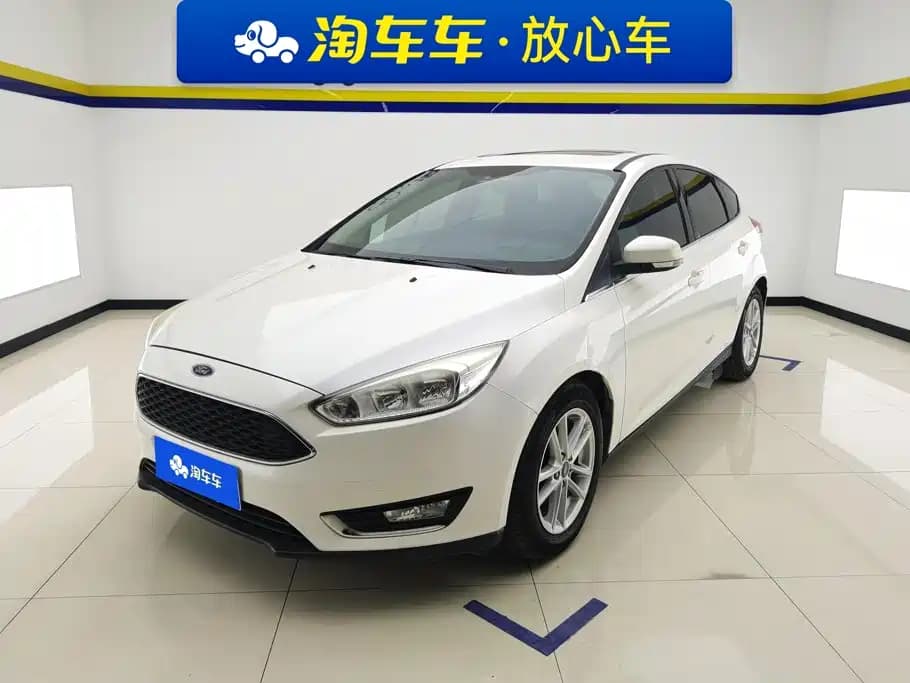 Ford Focus 2015 Hatchback EcoBoost 180 Auto Elite Type — фото 1