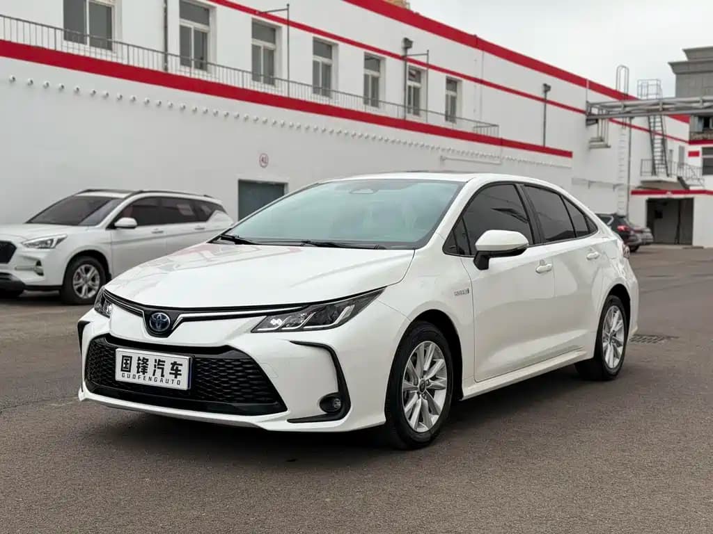 Toyota Corolla 2024 1.8L Smart Hybrid Elite Edition — фото 1