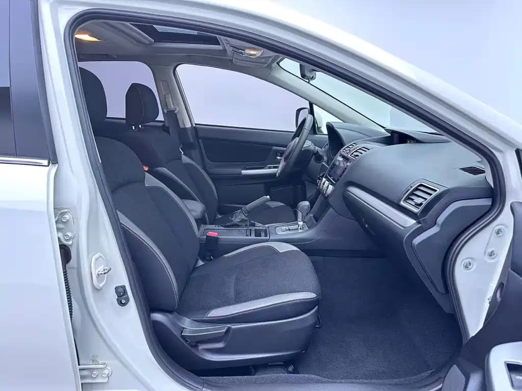 Subaru XV 2017 2.0i Comfort Navigation Edition — фото 11