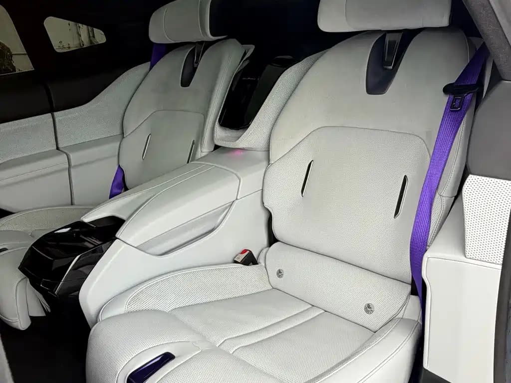 HiPhi HiPhi Z 2023 4-seat Edition — фото 14
