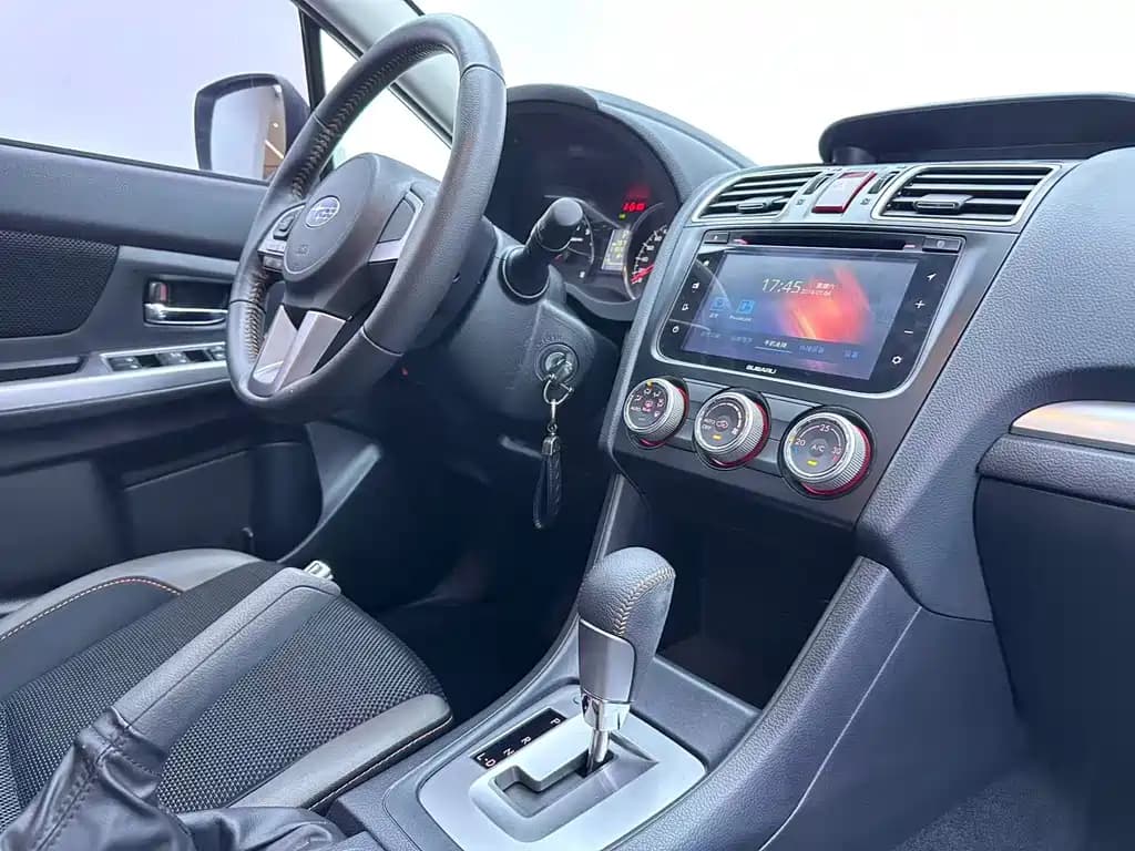 Subaru XV 2017 2.0i Comfort Navigation Edition — фото 12