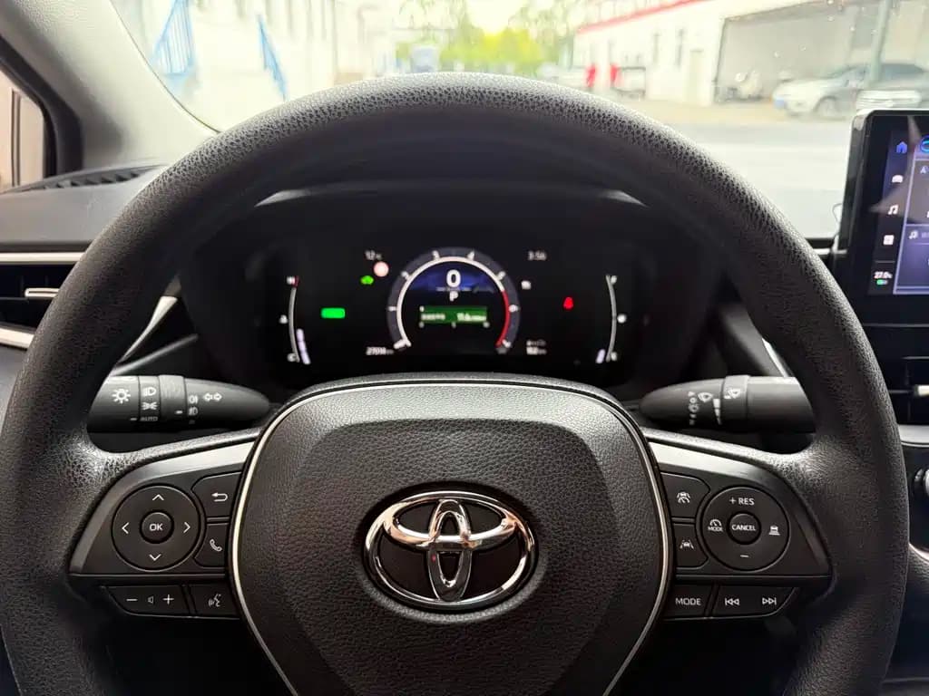 Toyota Corolla 2024 1.8L Smart Hybrid Elite Edition — фото 16