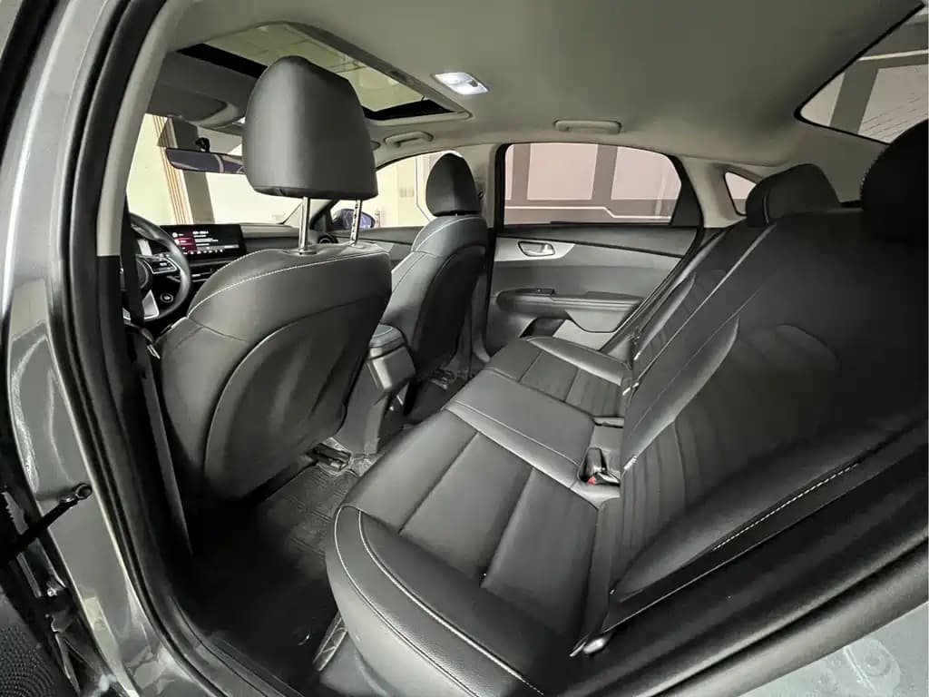 Kia K3 2024 1.5L CVT Comfort Premium Enjoy Edition — фото 8
