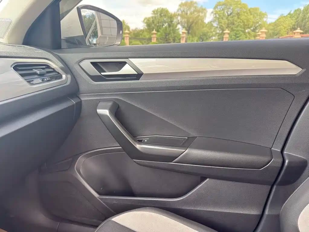 Volkswagen T-Roc 2022 280 TSI DSG 2 WD Elite PLUS — фото 11