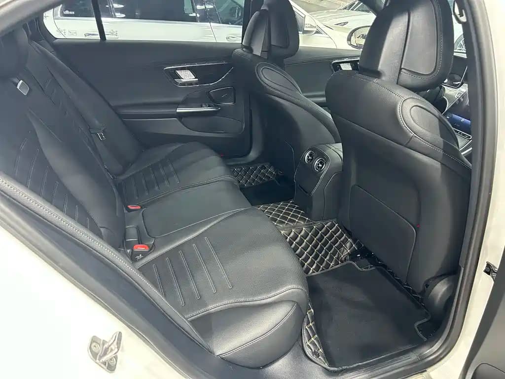 Mercedes-Benz C-Class 2024 Facelift 3 C 260 L Sport Edition — фото 15